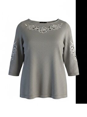 B&B Moda Silver Metallic Floral Embroidered Top – Size M